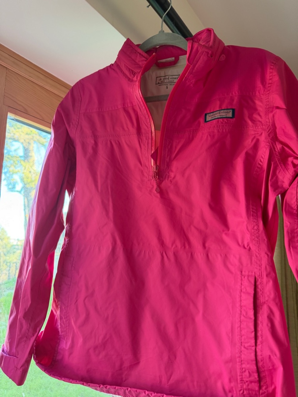 Vineyard Vines Bright Pink Women's Pullover Puffer